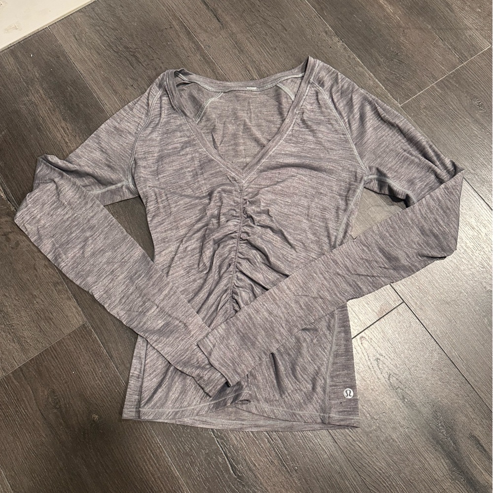 Lululemon Interval Long Sleeve
Heathered Slate - Picture 3 of 6